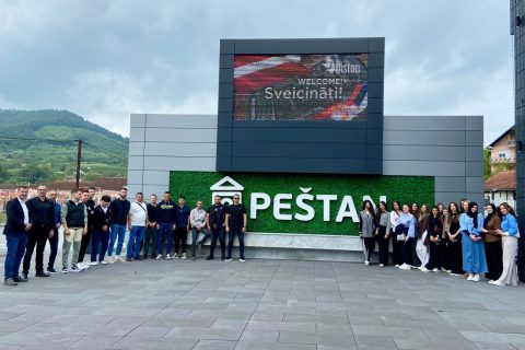 Posjeta_Peštan
