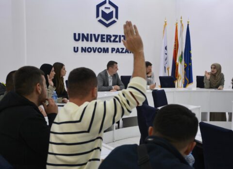 Prva studentska debata